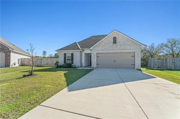$2,400 | 34377 Campana Lane, Slidell, LA 70460
