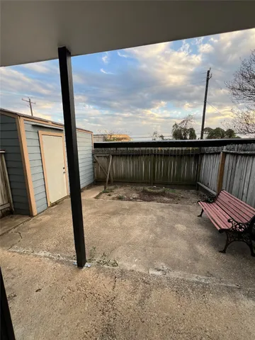 $1,360 | 1945 Miramar Green Street, Unit 1945, Seabrook, TX 77586