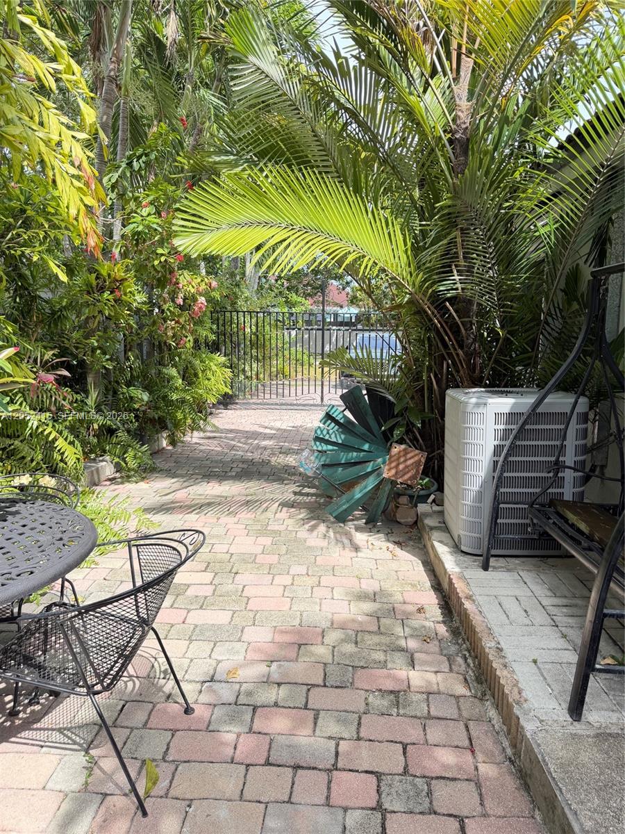 21920 Old Cutler Road Cutler Bay, FL 33190 - Photo 2 of 12