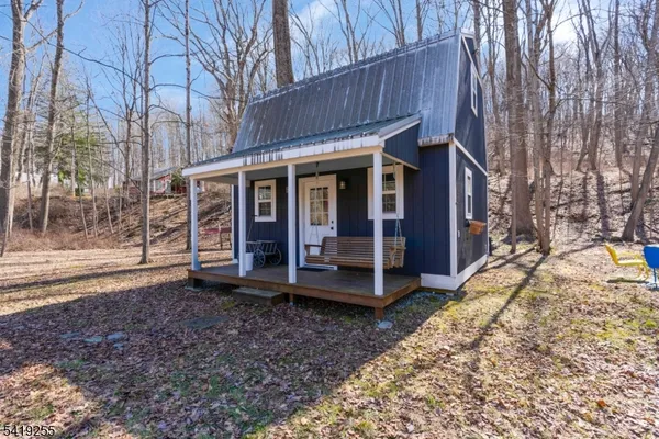 $1,175,000 | 34 Water Street, Lebanon, NJ 08833