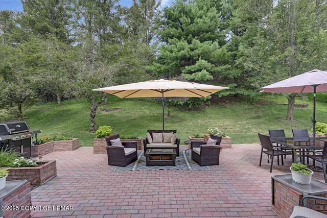 $779,000 | 648 Marion Lane, Brodheadsville, PA 18322