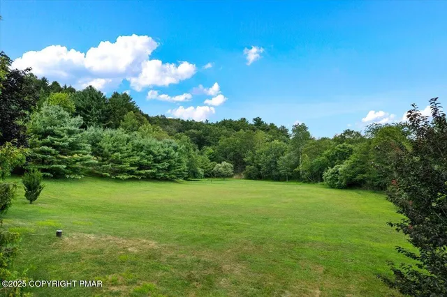 $779,000 | 648 Marion Lane, Brodheadsville, PA 18322