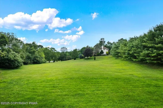 $779,000 | 648 Marion Lane, Brodheadsville, PA 18322