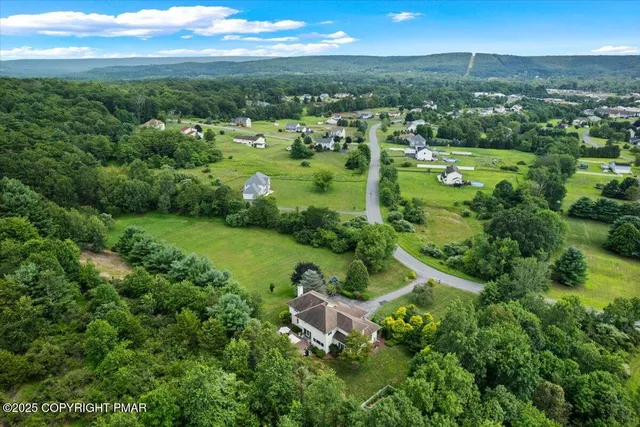 $779,000 | 648 Marion Lane, Brodheadsville, PA 18322