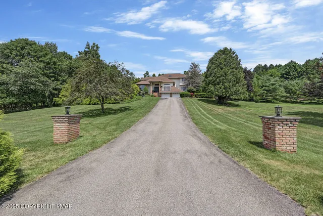 $779,000 | 648 Marion Lane, Brodheadsville, PA 18322