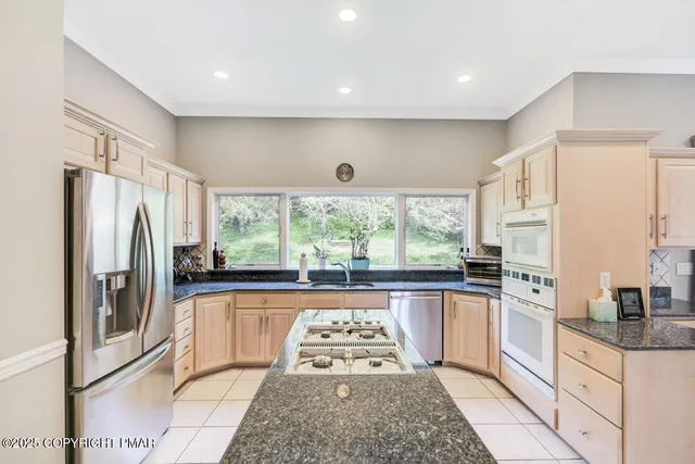 $779,000 | 648 Marion Lane, Brodheadsville, PA 18322