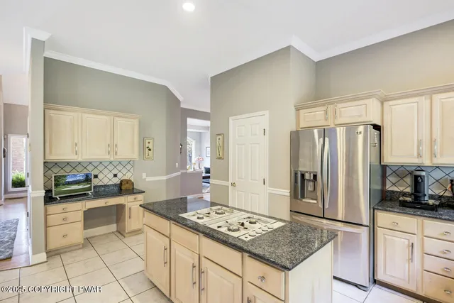 $779,000 | 648 Marion Lane, Brodheadsville, PA 18322