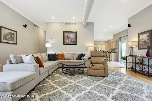 $779,000 | 648 Marion Lane, Brodheadsville, PA 18322