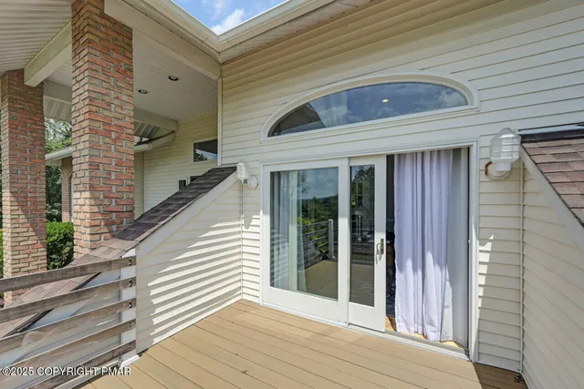 $779,000 | 648 Marion Lane, Brodheadsville, PA 18322