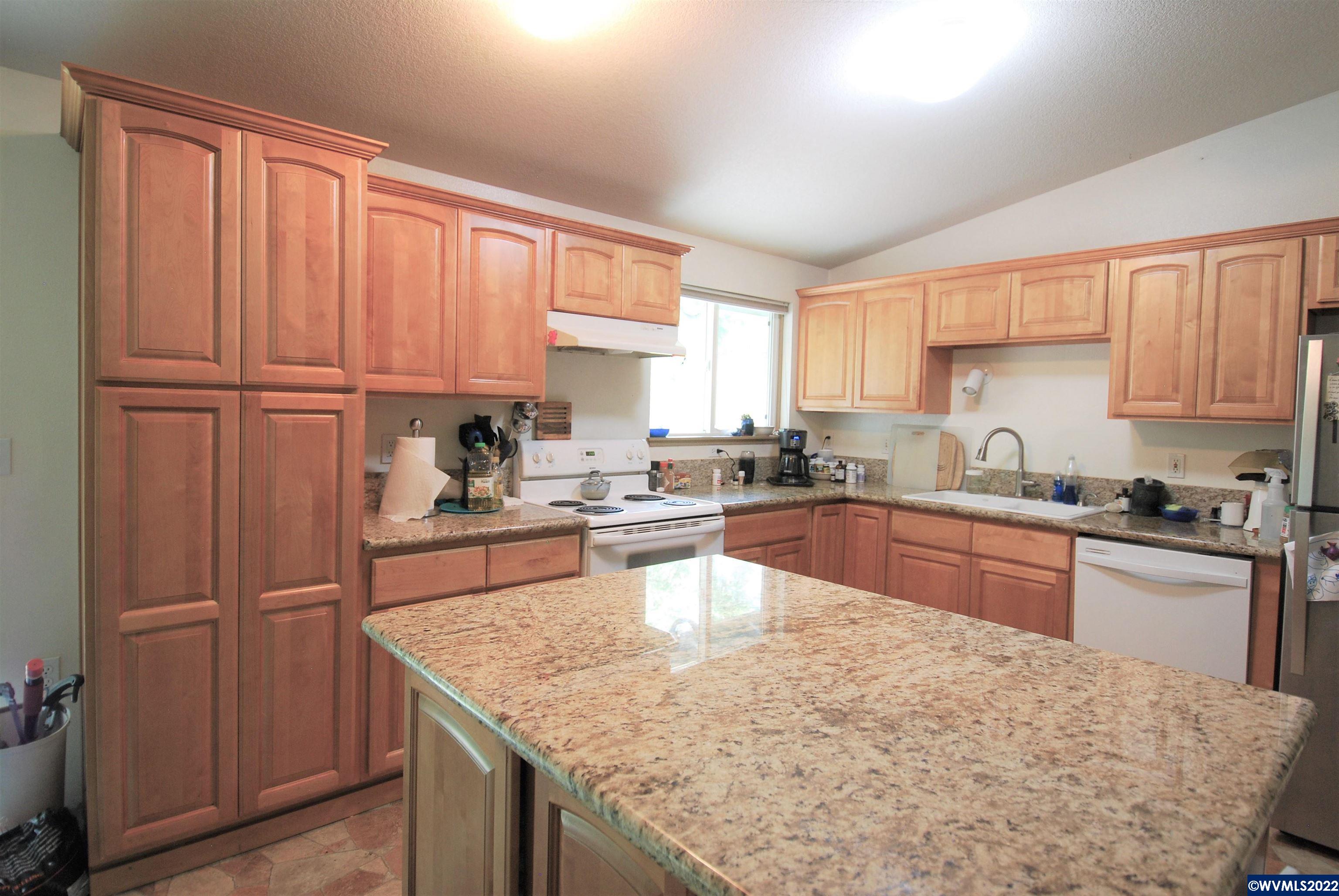 15917 Fir Ridge Lane Northeast Silverton, OR 97381 - Photo 3 of 17 Gallery Image 3