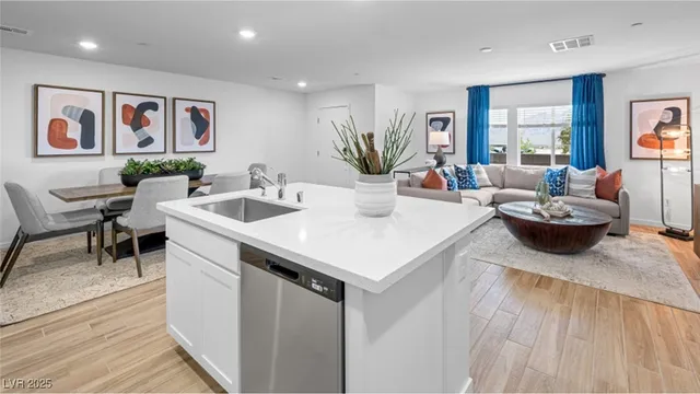 $2,495 | 9660 Axel Fls Avenue, Las Vegas, NV 89143