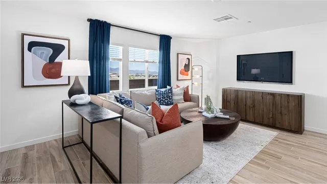 $2,495 | 9660 Axel Fls Avenue, Las Vegas, NV 89143