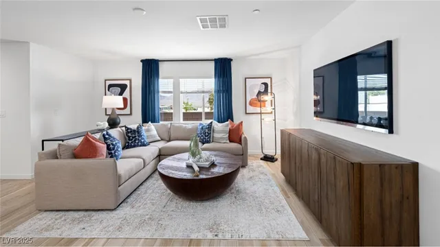 $2,495 | 9660 Axel Fls Avenue, Las Vegas, NV 89143