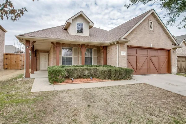 $2,900 | 209 Moonlight Drive, Euless, TX 76039