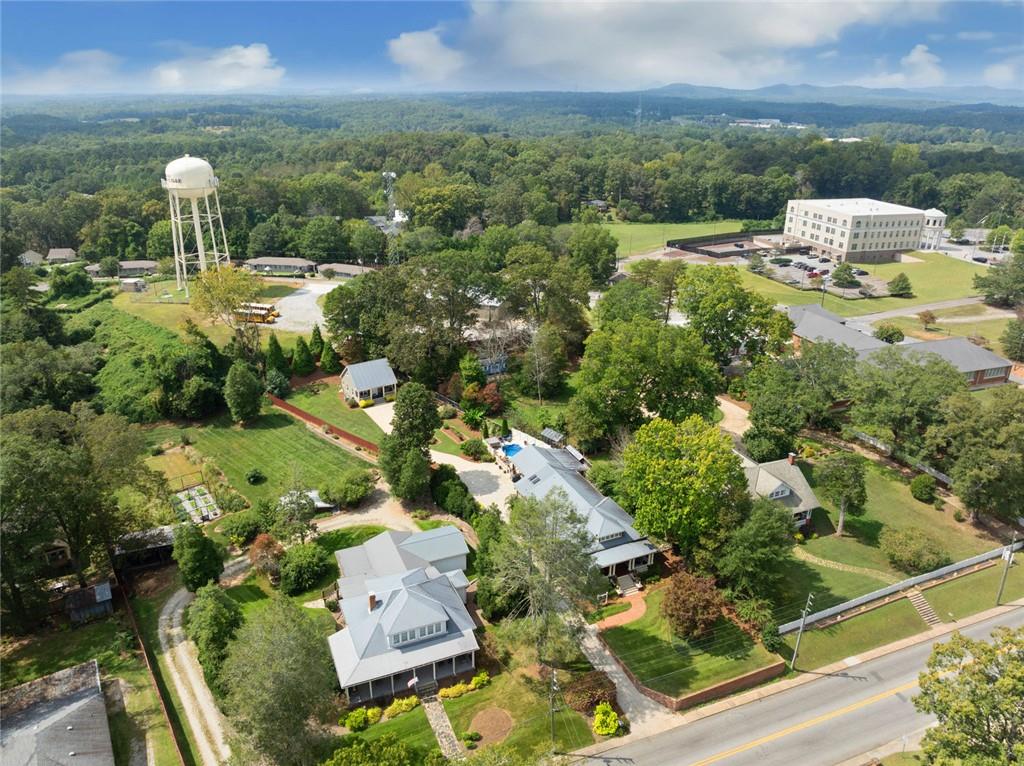 745 Washington Street Clarkesville, GA 30523 - Photo 53 of 54 a view of a city