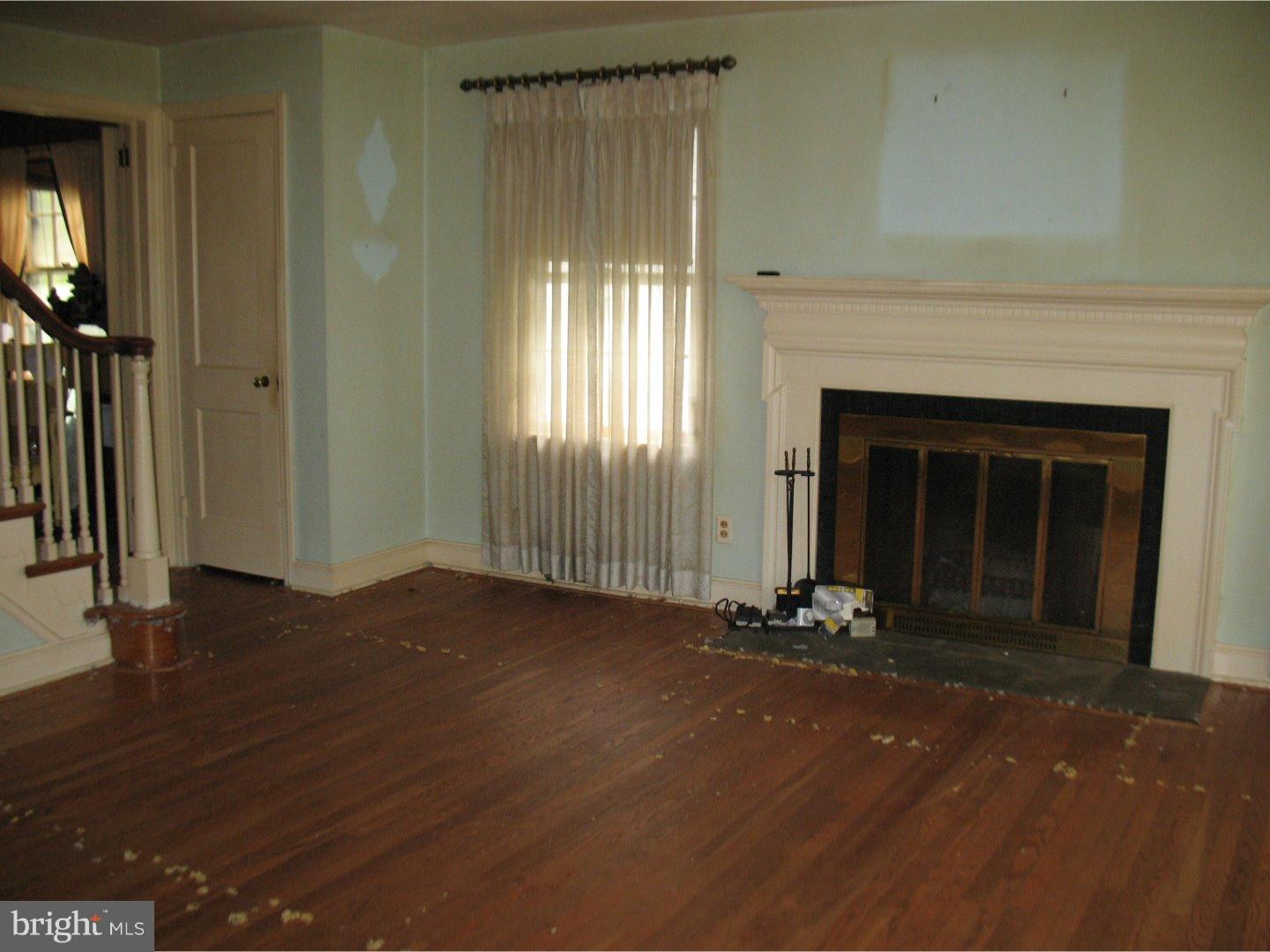 810 Dover Road Wynnewood, PA 19096 - Photo 8 of 21 Living Room