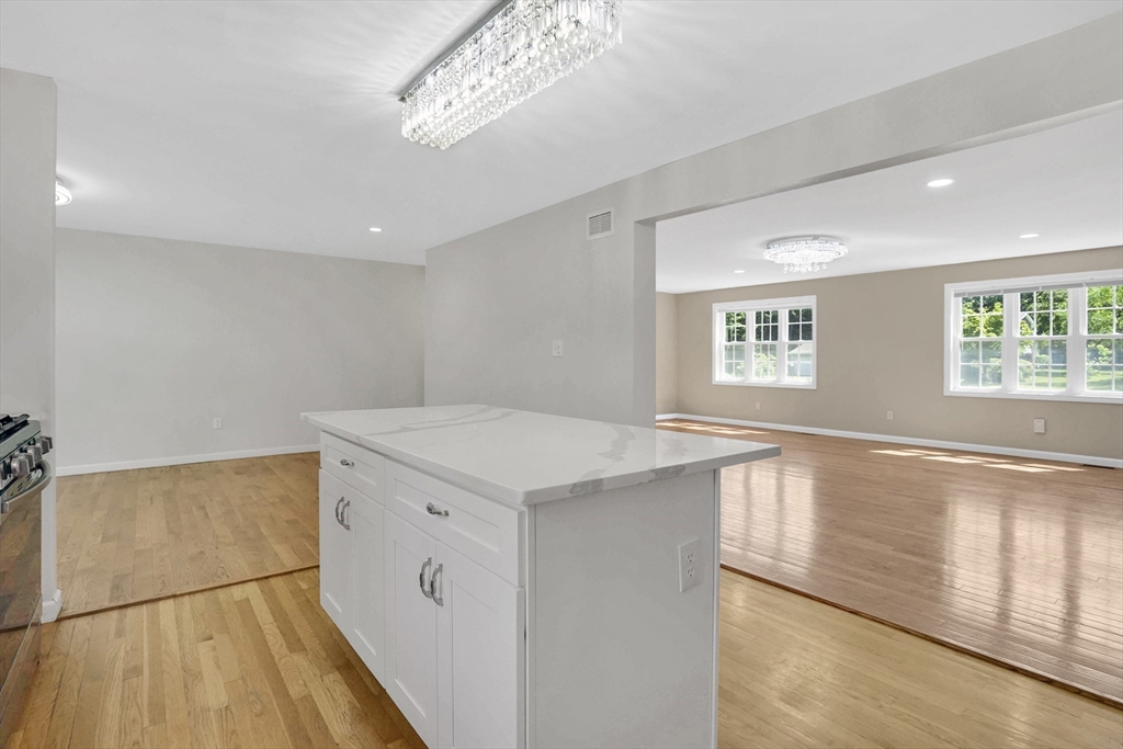 990 Frank Smith Road Longmeadow, MA 01106 - Photo 8 of 42