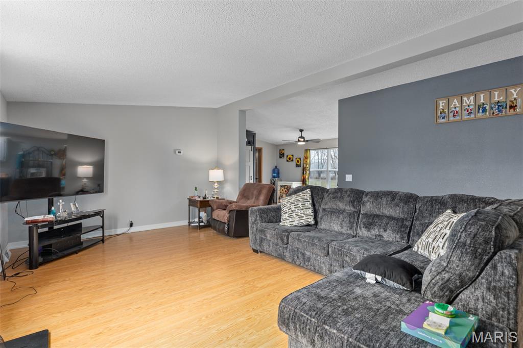 21398 Sunset Street Mount Olive, IL 62069 - Photo 14 of 29