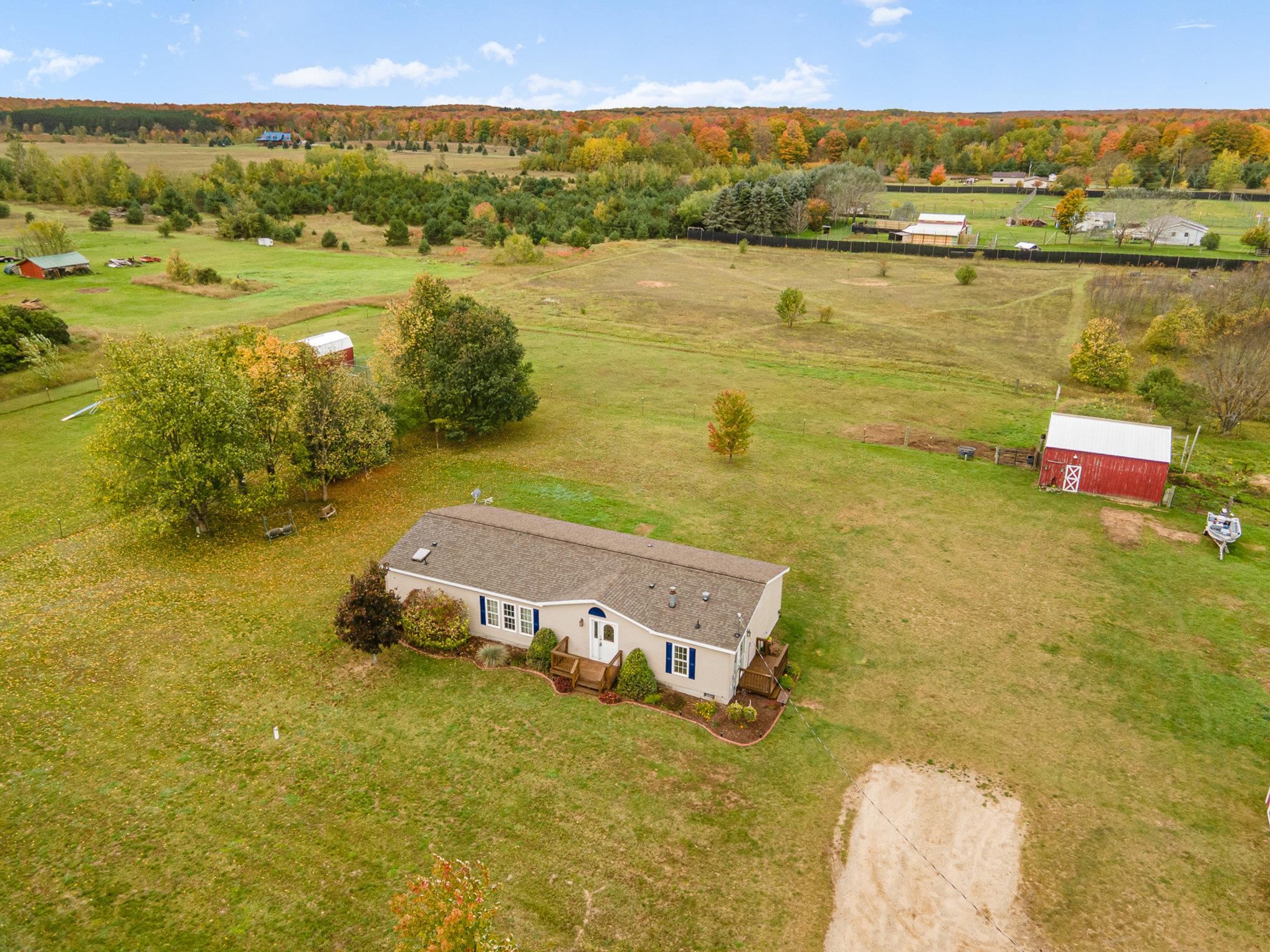 9939 North Sherman Road Frederic, MI 49733 - Photo 9 of 32