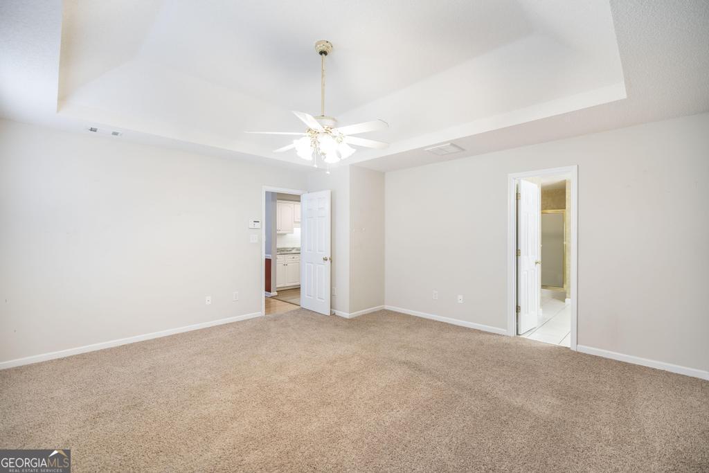 209 Mossy Ridge Warner Robins, GA 31088 - Photo 28 of 38 an empty room with a bathroom