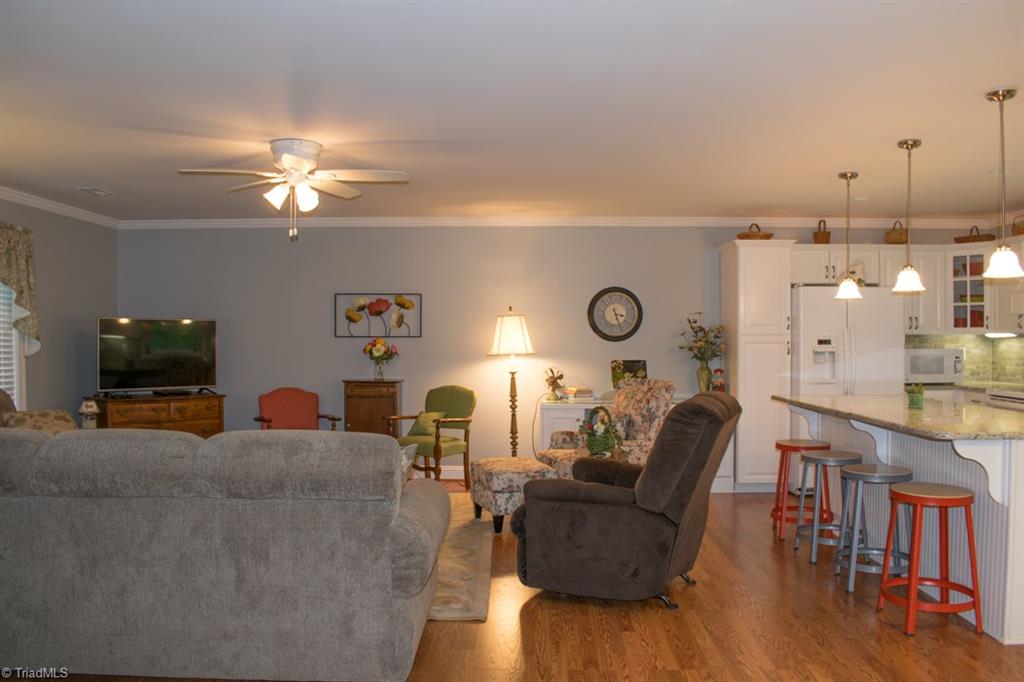 408 Brown Road King, NC 27021 - Photo 22 of 29 Apartment den