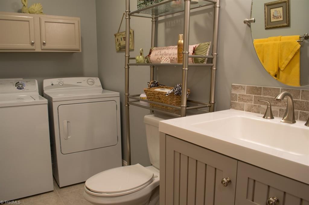 408 Brown Road King, NC 27021 - Photo 25 of 29 Apartment laundry with I/2 bath