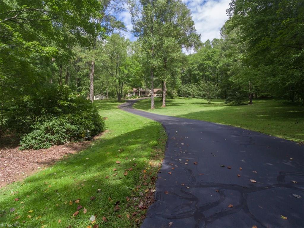 408 Brown Road King, NC 27021 - Photo 5 of 29