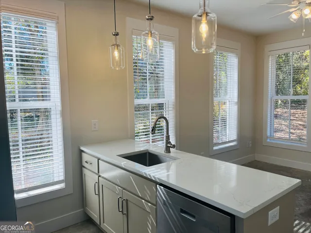 $850 | 100 Gardenia Lane, Unit 100B, LaGrange, GA 30240