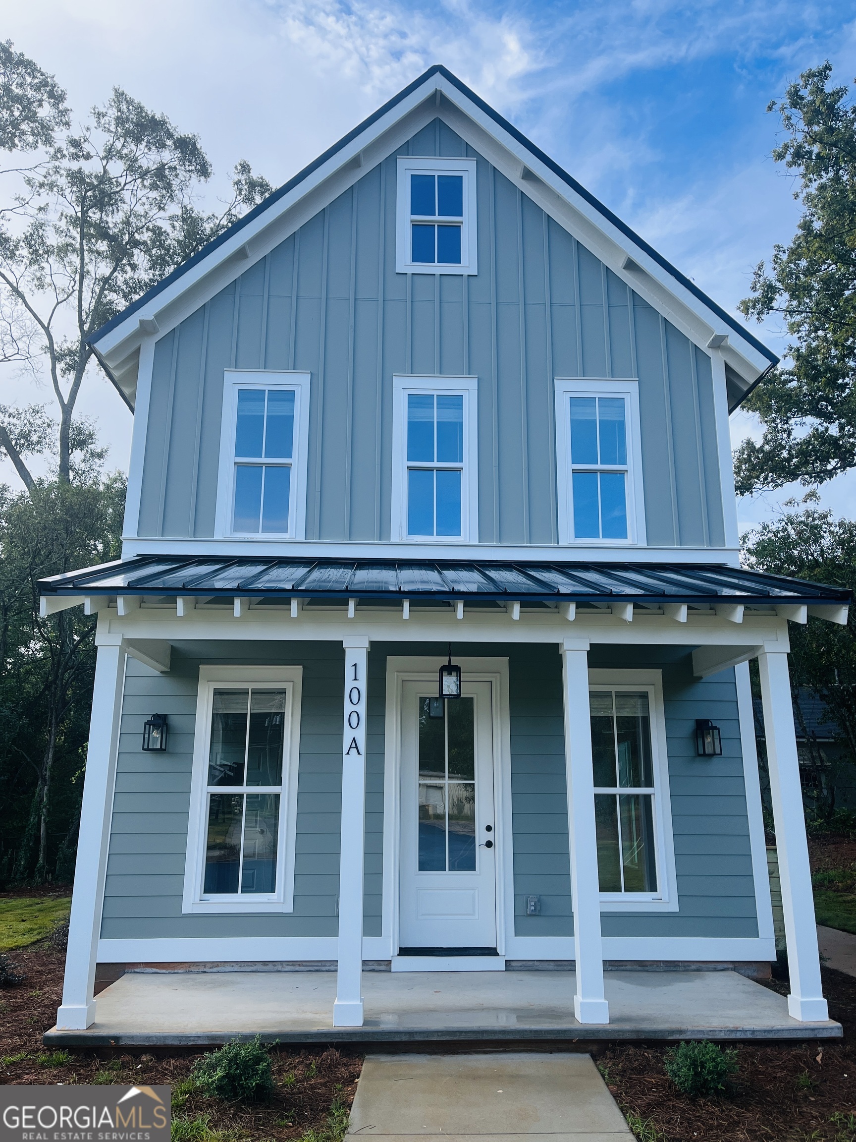100 Gardenia Lane, Unit 100B LaGrange, GA 30240 - Photo 2 of 21 a front view of a house