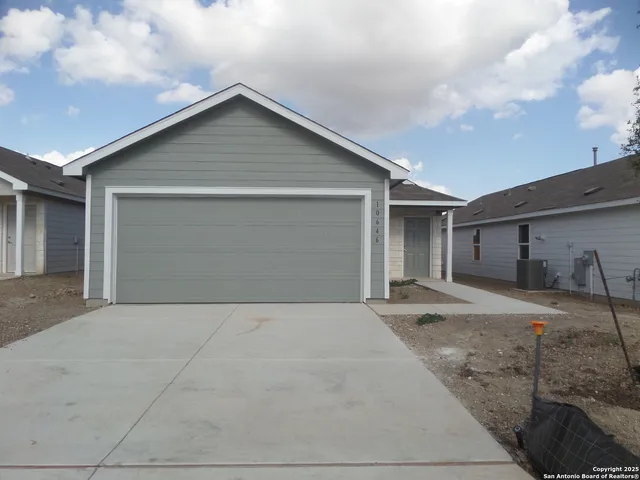 $1,545 | 10646 Vesta Curve, San Antonio, TX 78224