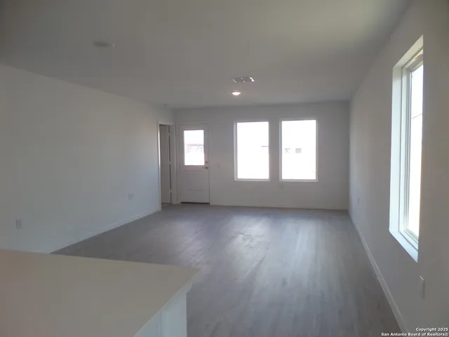 $1,545 | 10646 Vesta Curve, San Antonio, TX 78224