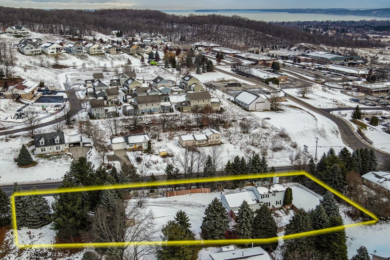 4085 Barnes Road Traverse City, MI 49684 - Photo 3 of 34 1917973-8CD05B79-6BA9-4565-B89F-E534ABBF93AB.JPG