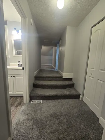 $178,500 | 306 South Thomas Street, Christopher, IL 62822