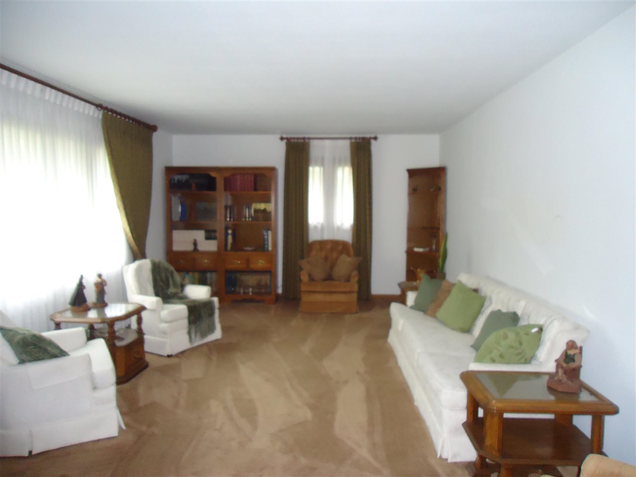 5224 Brookview Road Rockford, IL 61107 - Photo 3 of 22 a living room with furniture and a large window