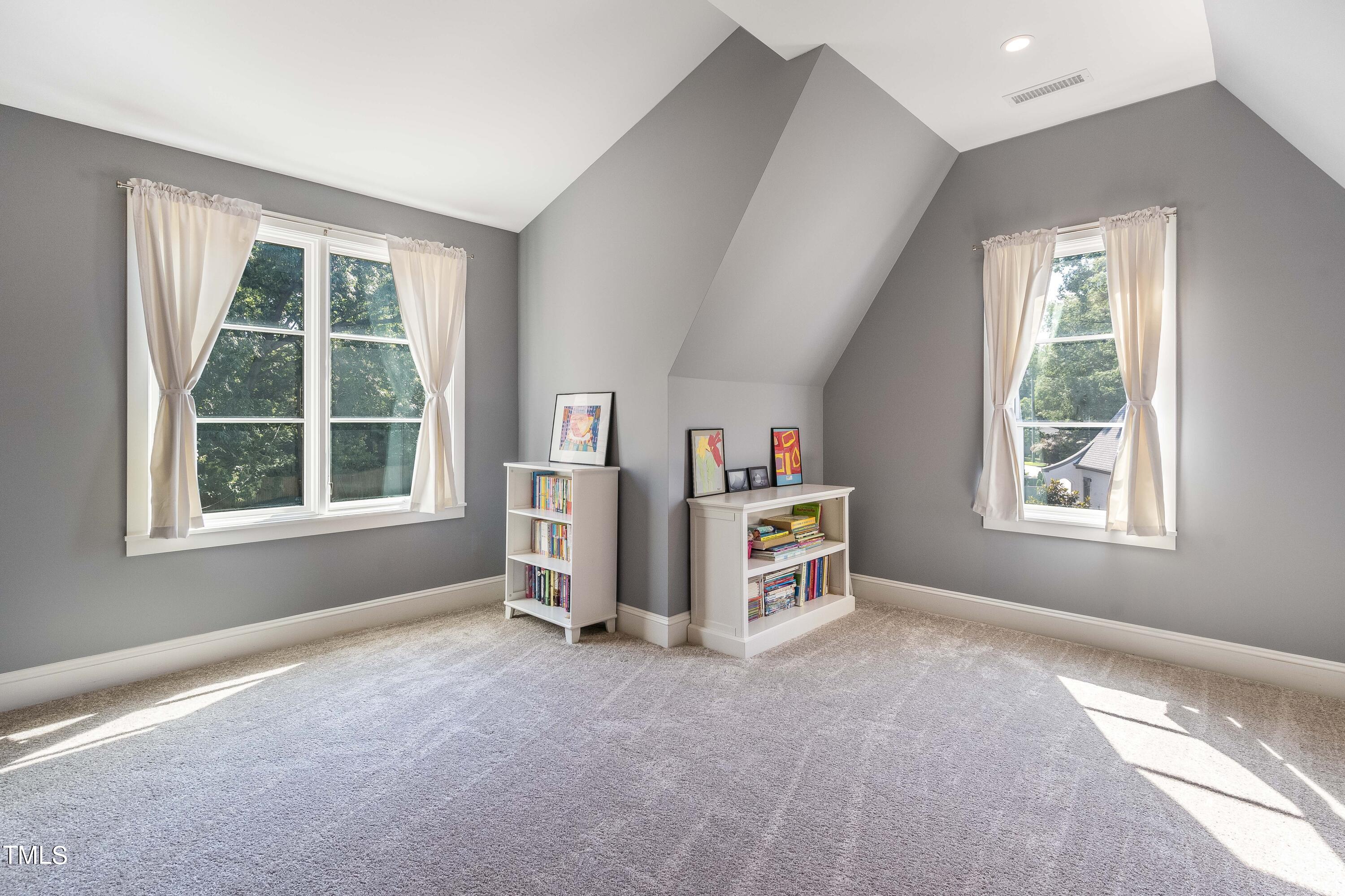 833 Woodburn Road Raleigh, NC 27605 - Photo 20 of 34 Bonus