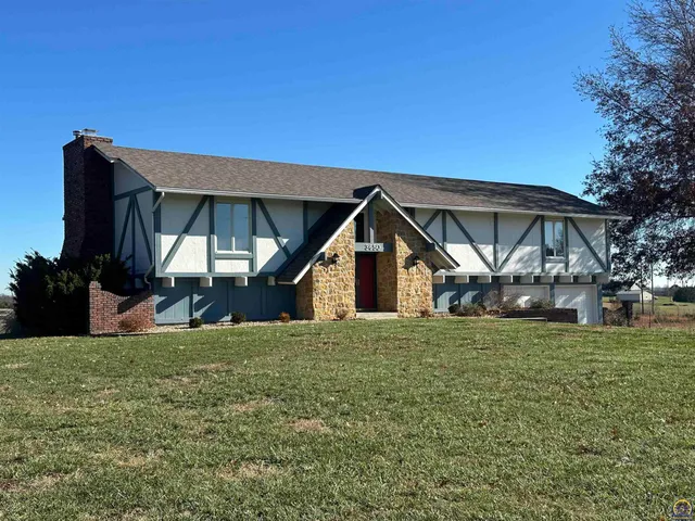 $399,000 | 3650 Northwest Menoken Road, Topeka, KS 66618