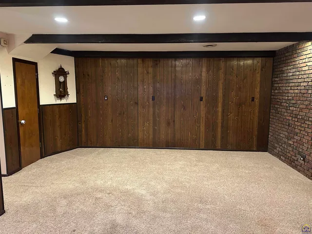 $399,000 | 3650 Northwest Menoken Road, Topeka, KS 66618