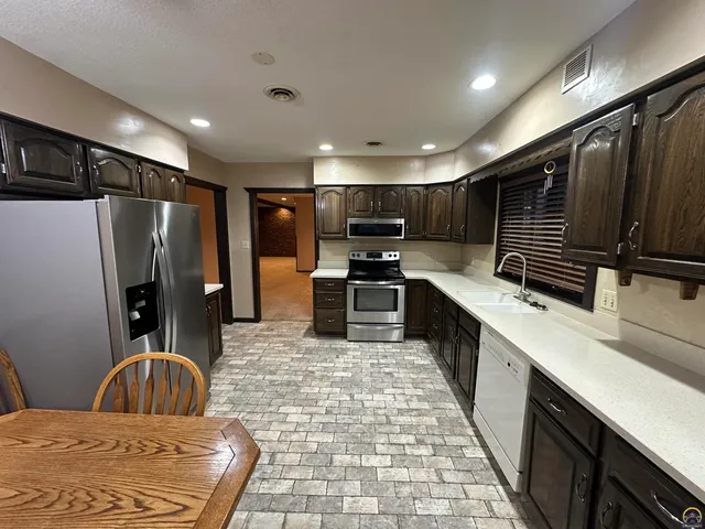 $395,000 | 3650 Northwest Menoken Road, Topeka, KS 66618