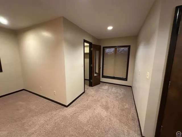 $395,000 | 3650 Northwest Menoken Road, Topeka, KS 66618