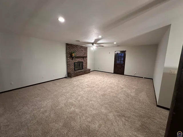 $395,000 | 3650 Northwest Menoken Road, Topeka, KS 66618