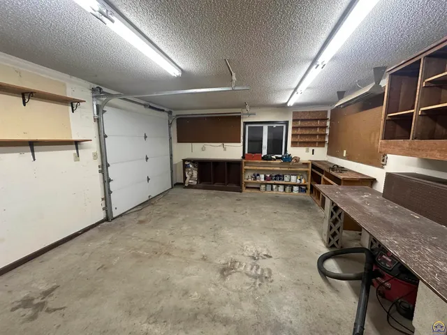 $395,000 | 3650 Northwest Menoken Road, Topeka, KS 66618