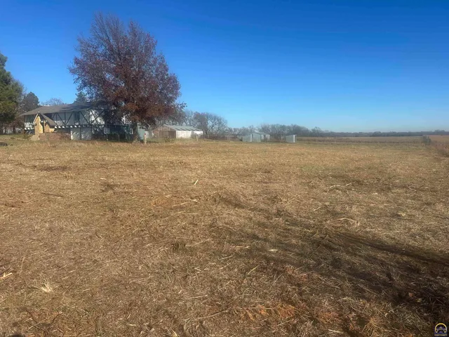 $399,000 | 3650 Northwest Menoken Road, Topeka, KS 66618