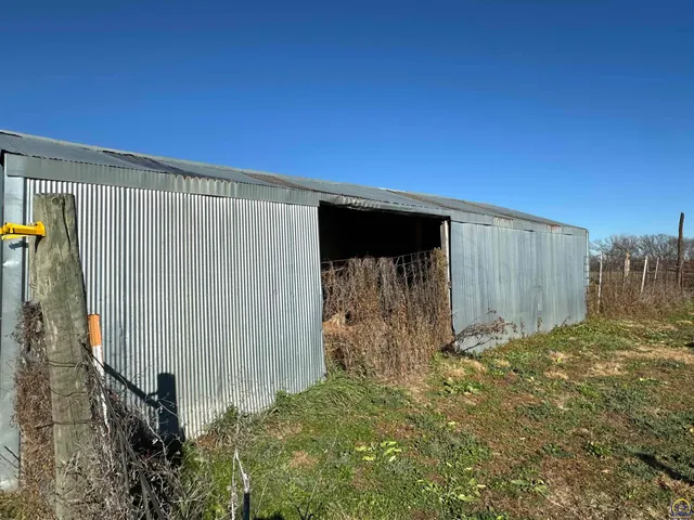 $399,000 | 3650 Northwest Menoken Road, Topeka, KS 66618