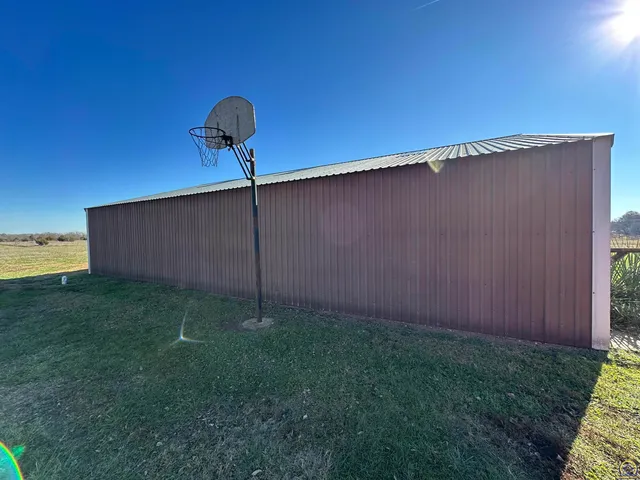 $395,000 | 3650 Northwest Menoken Road, Topeka, KS 66618