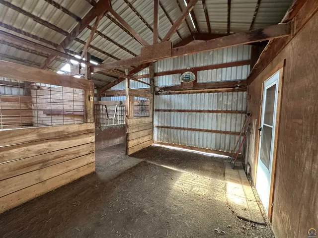 $395,000 | 3650 Northwest Menoken Road, Topeka, KS 66618