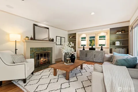 $1,445,000 | 2514 Lake Park Drive South, Seattle, WA 98144