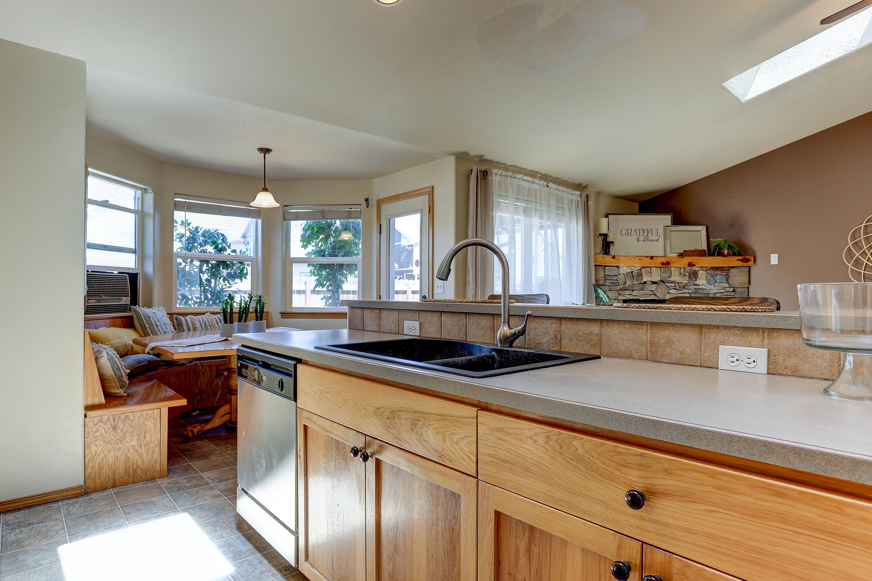 20581 Dylan Loop Bend, OR 97702 - Photo 12 of 26 Kitchen