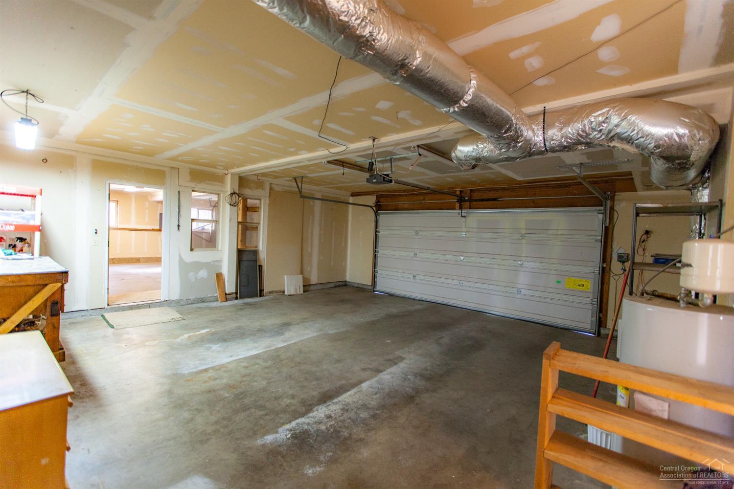 60232 East Ridgeview Drive Bend, OR 97702 - Photo 17 of 23 Additional Photo