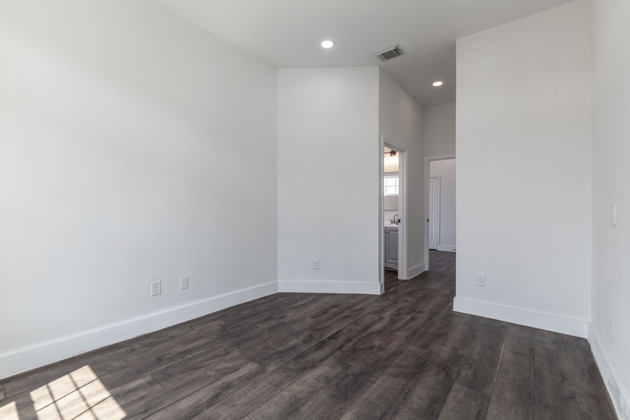 18846 Elegance Ave Spring Spring, TX 77379 - Photo 14 of 32 Gallery Image 14