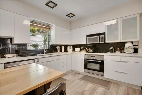 $2,650,000 | 10659 Northeast 10th Place, Miami Shores, FL 33138